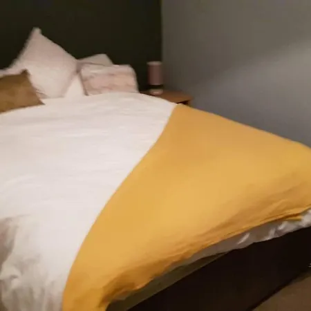 **cozy Leeds Cottage** * Leeds (West Yorkshire)